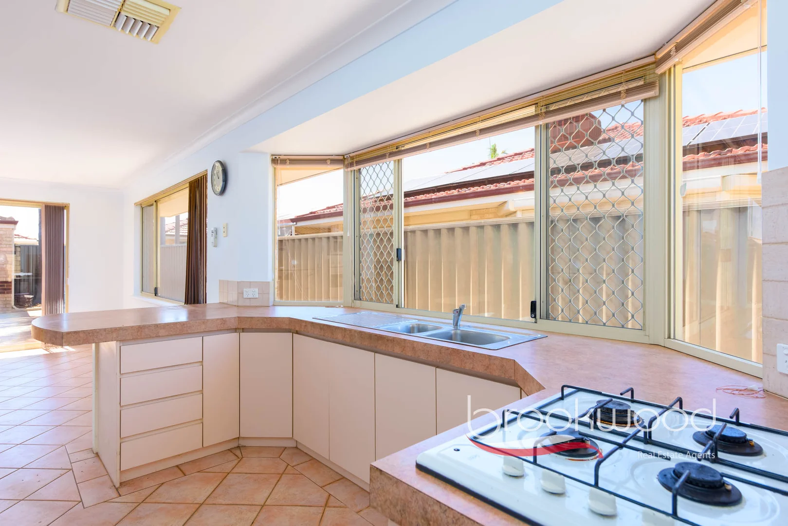Additional image 11 of 186B Forest Lakes Drive, Thornlie WA 6108