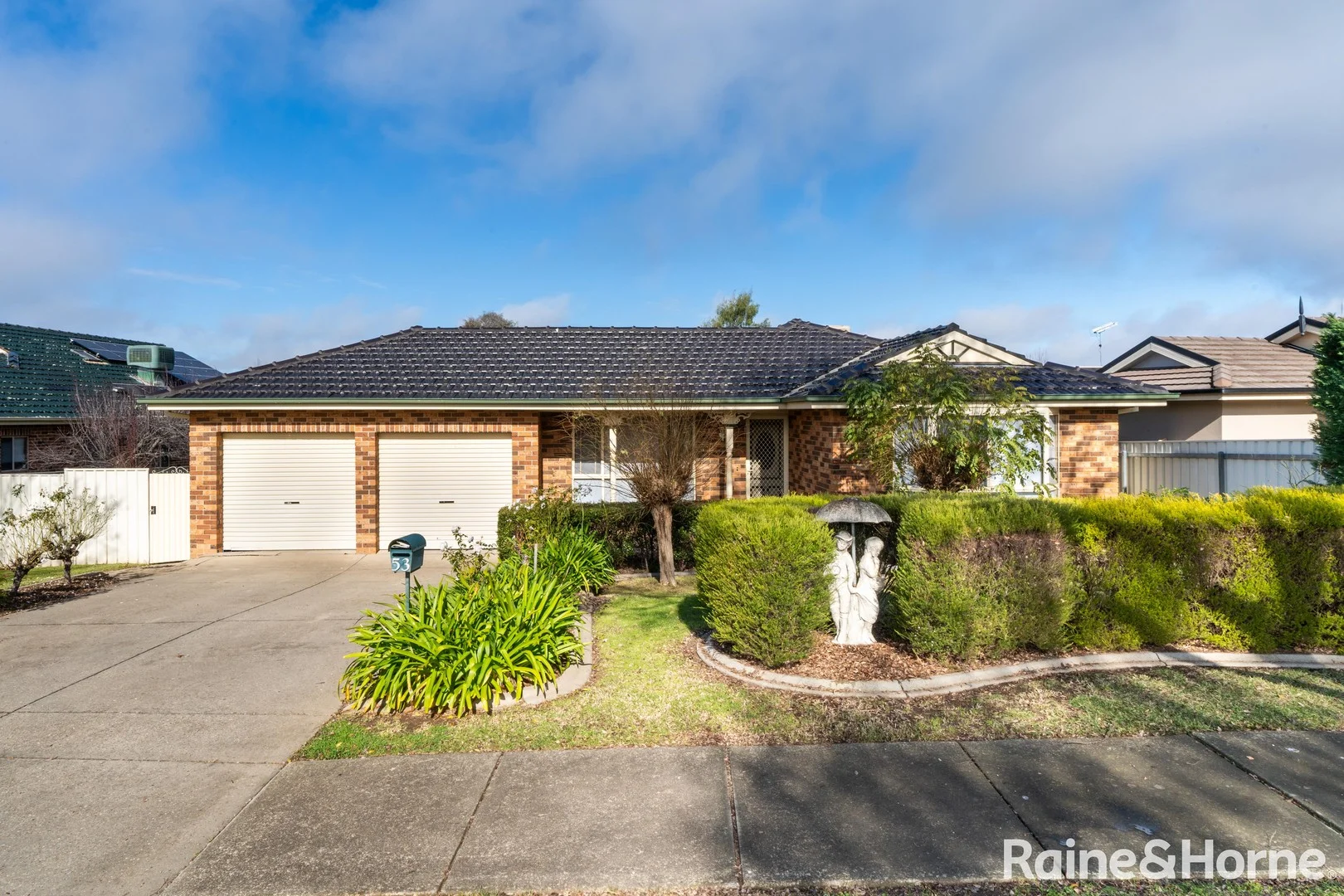 53 Kimberley Drive, Tatton NSW 2650