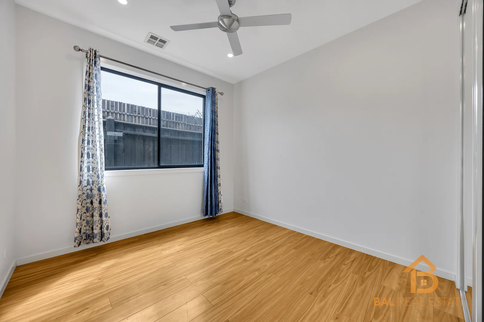 Additional image 10 of 5 Acorn Close, Mickleham VIC 3064
