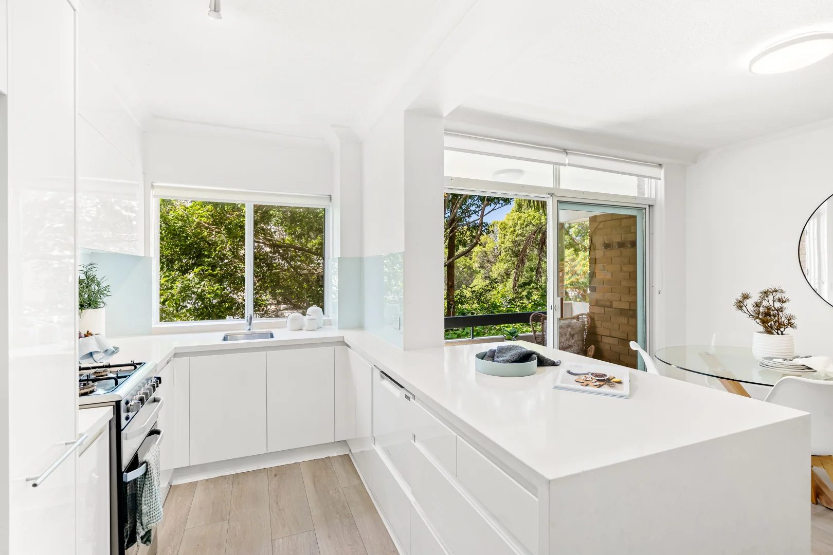 8/68-70 Pacific Parade, Dee Why NSW 2099 photo 4