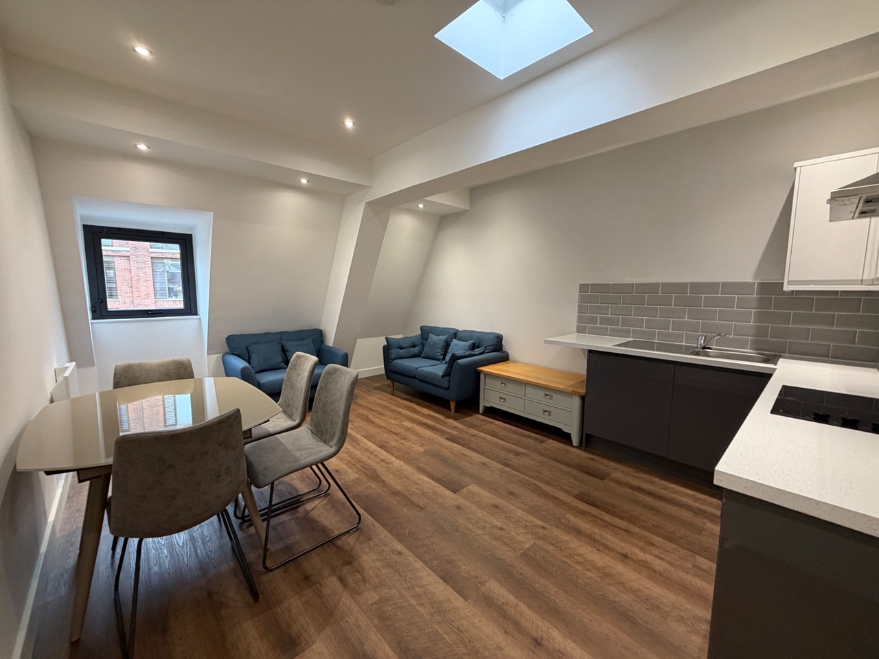 1 Bed Flat, Hanover Square, LS3, N1 7GU