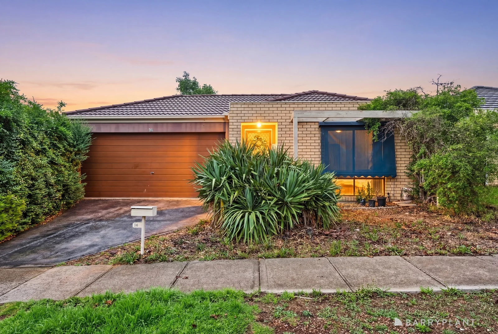 14 Rainsford Place, Melton West VIC 3337