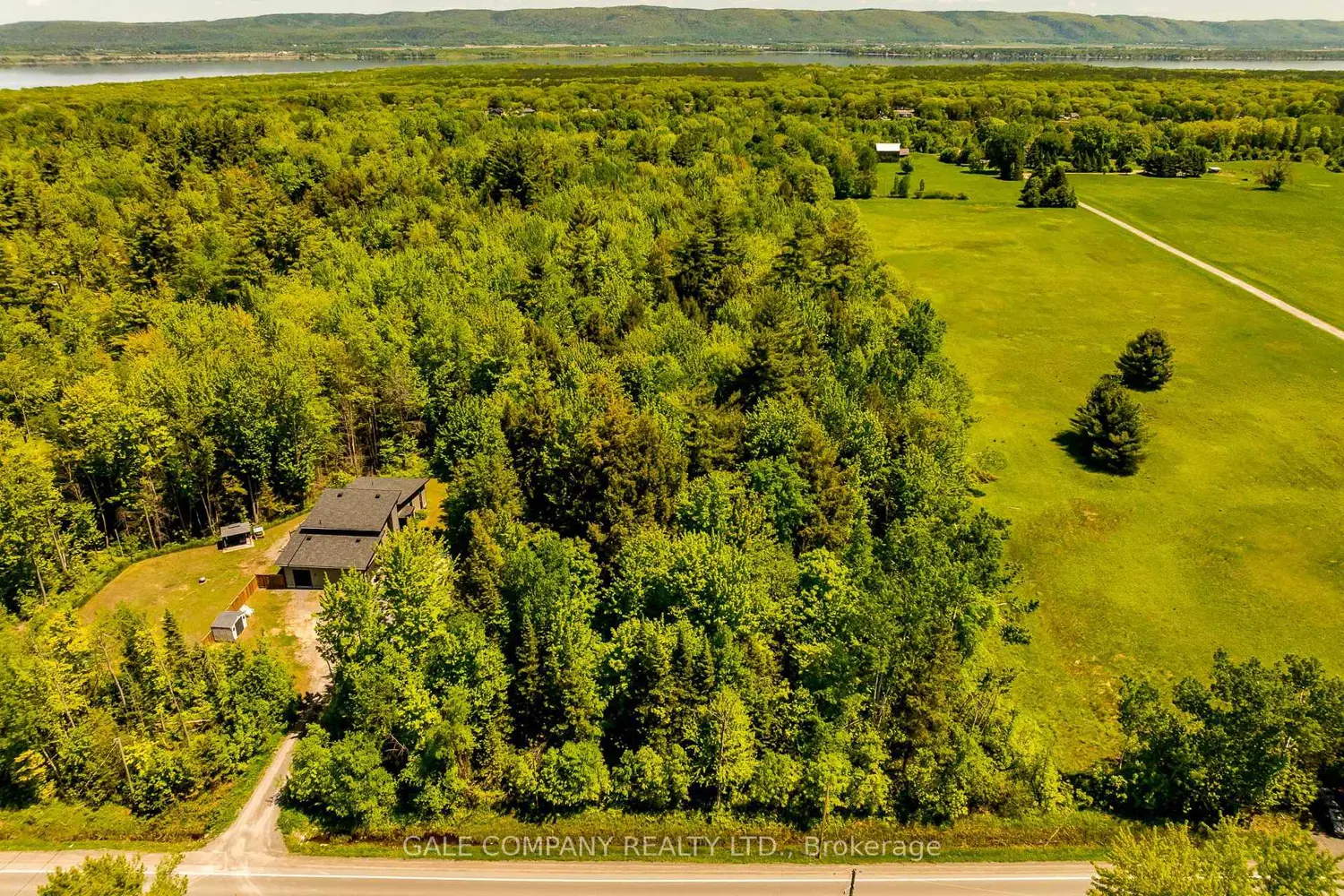 Additional image 6 of 4475 Dunrobin Road