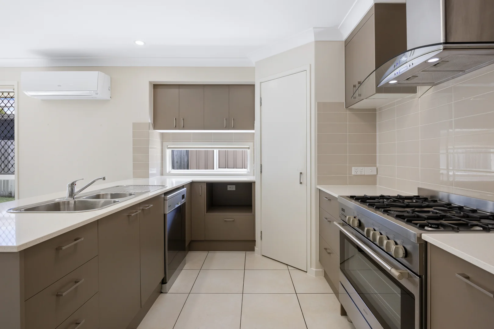 Additional image 4 of 3 York Place, Mountain Creek QLD 4557