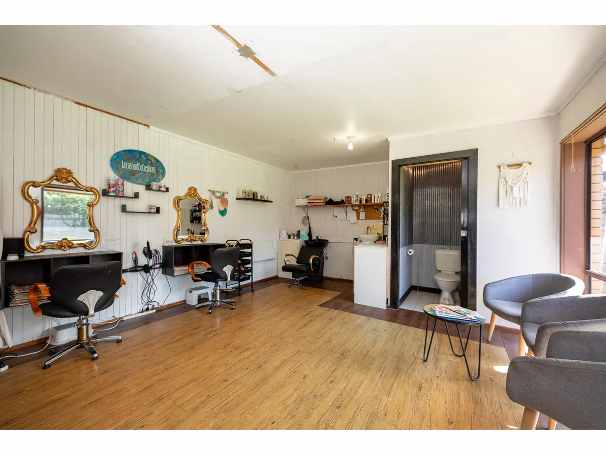 Additional image 17 of 563 Prune Street, Lavington NSW 2641