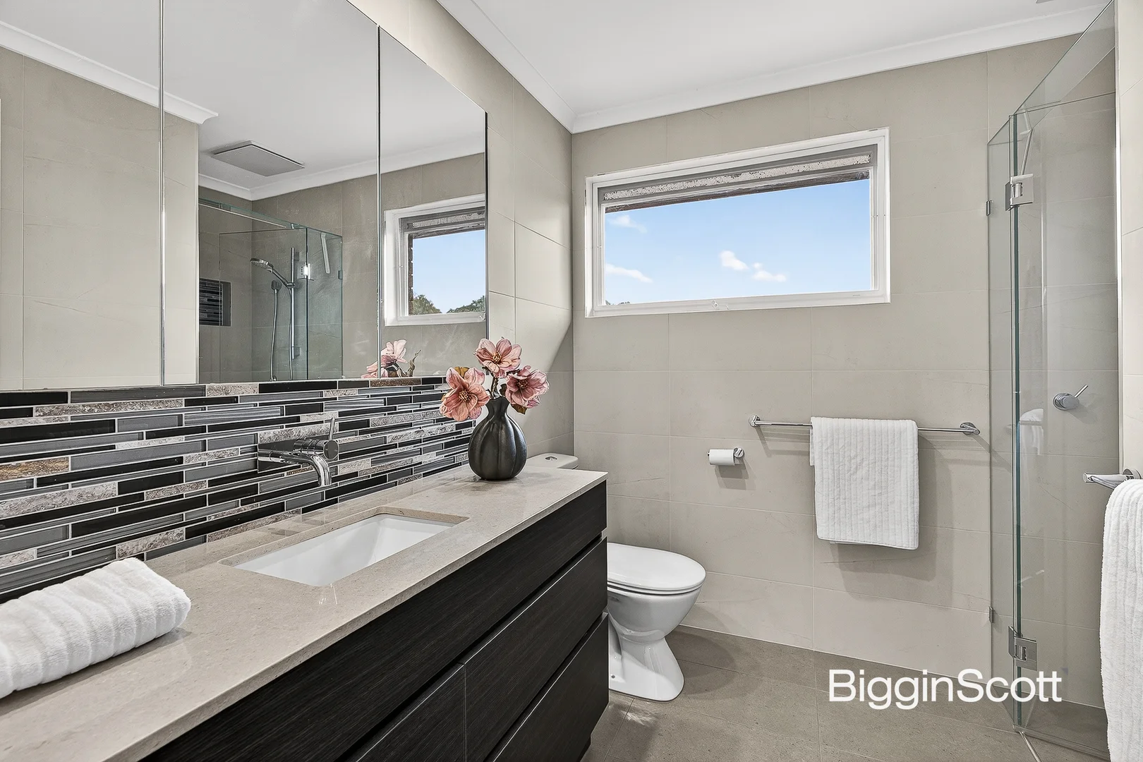 Additional image 10 of 9 Larool Close, Doncaster East VIC 3109