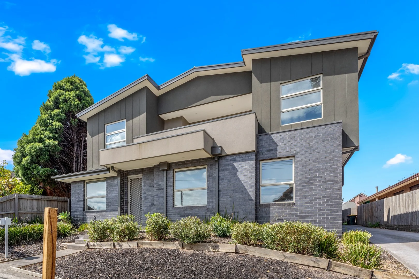 6/166 Waterloo Road, Oak Park VIC 3046
