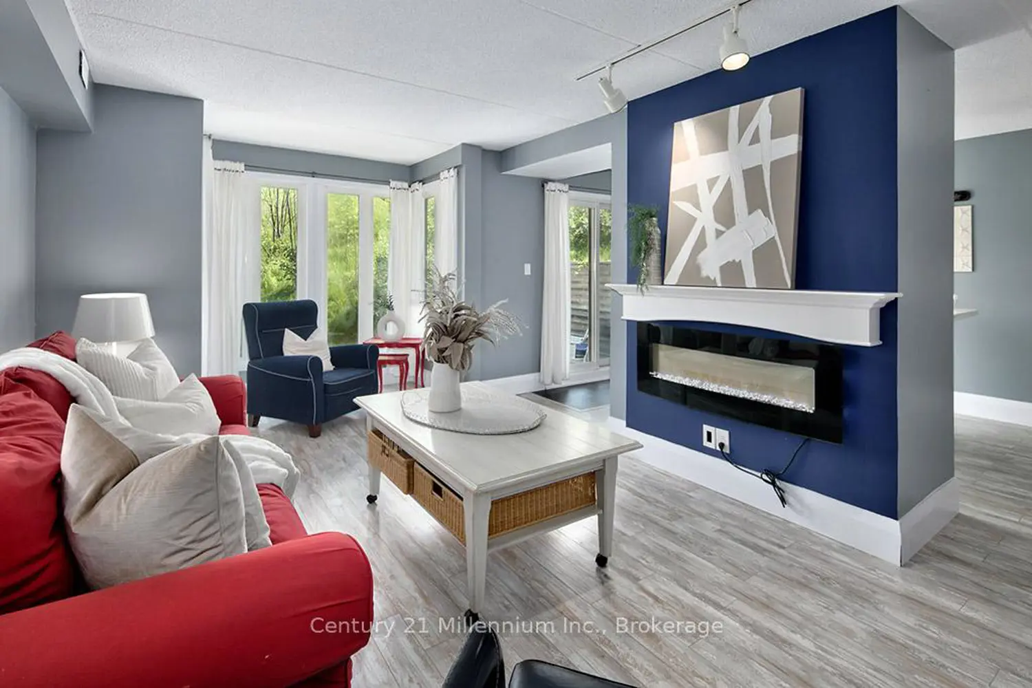 Additional image 4 of 796404 Grey Road 19 121