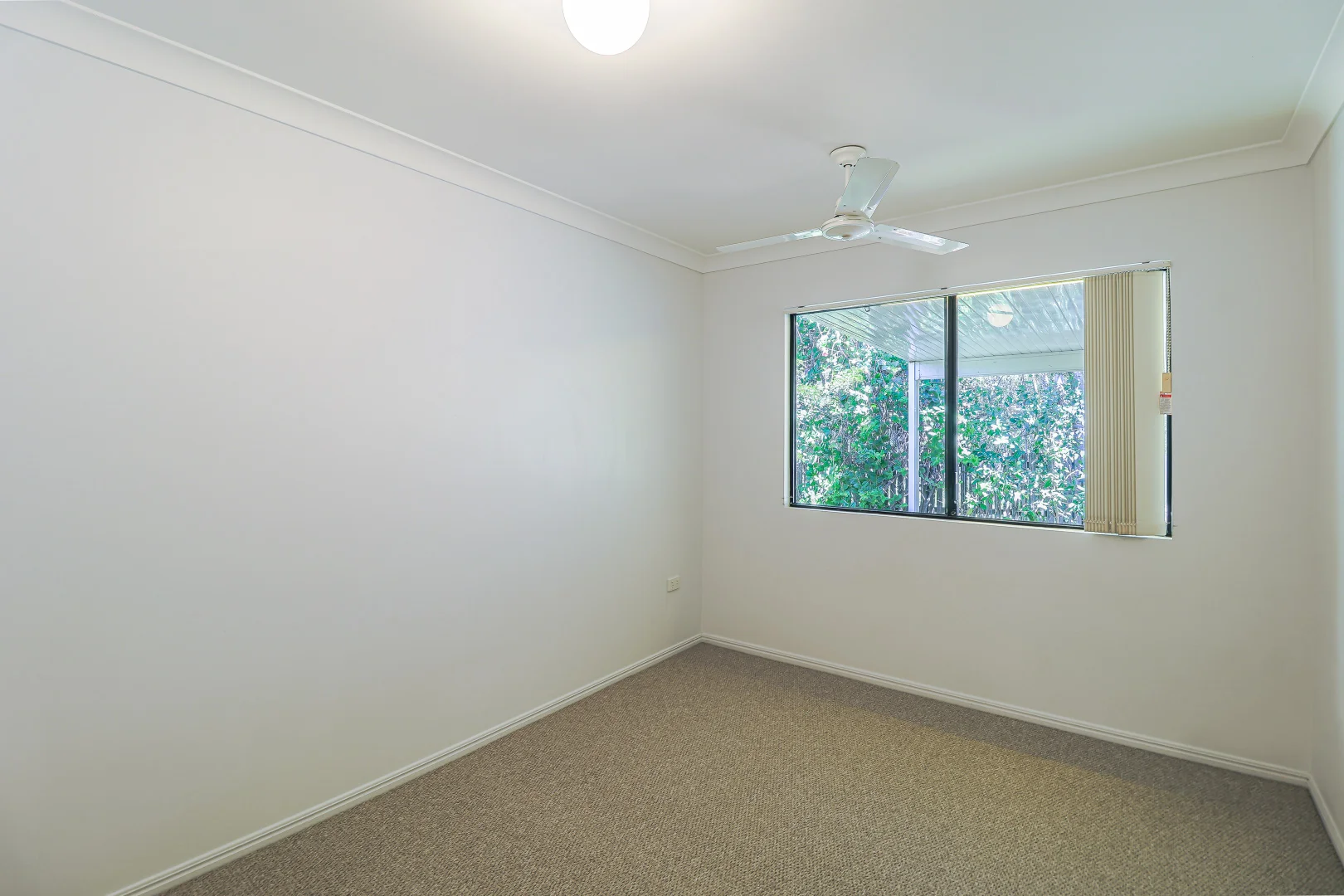 Additional image 10 of 7 Links Court, Kin Kora QLD 4680