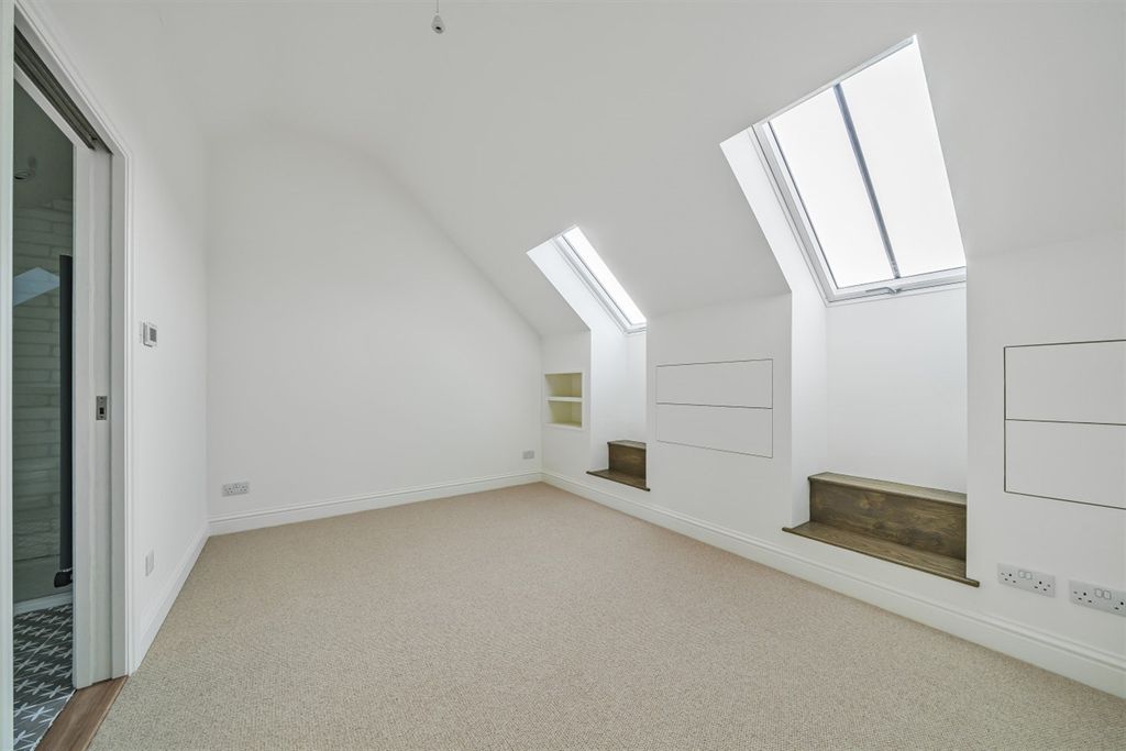 Additional image 7 of 3 bed barn conversion to rentDorking Road, Warnham, Horsham, West Sussex, 3 RH12