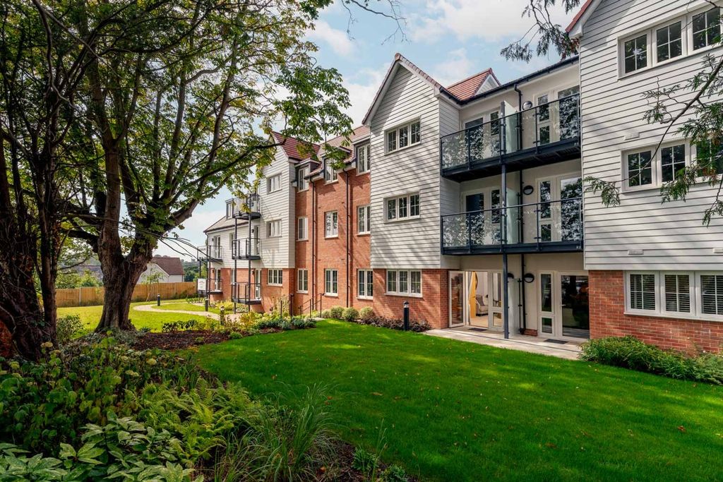 Additional image 9 of 2 bed flat to rentHawkhurst TN18