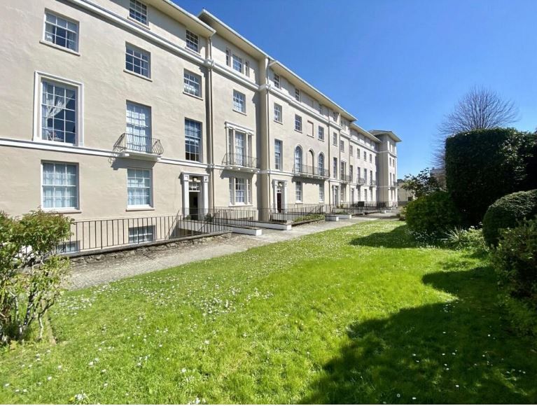 Additional image 8 of 2 bed flat to rentBrigstocke Terrace, Ryde PO33