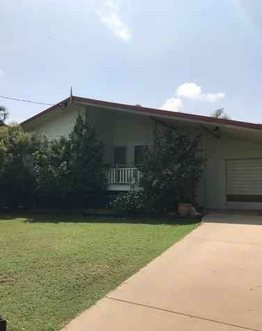 5 Pryor Place, Emerald QLD 4720