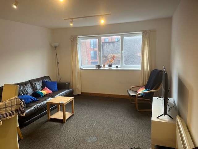 2 Bed Flat, Argyle Road, BS2, N1 7GU photo 3