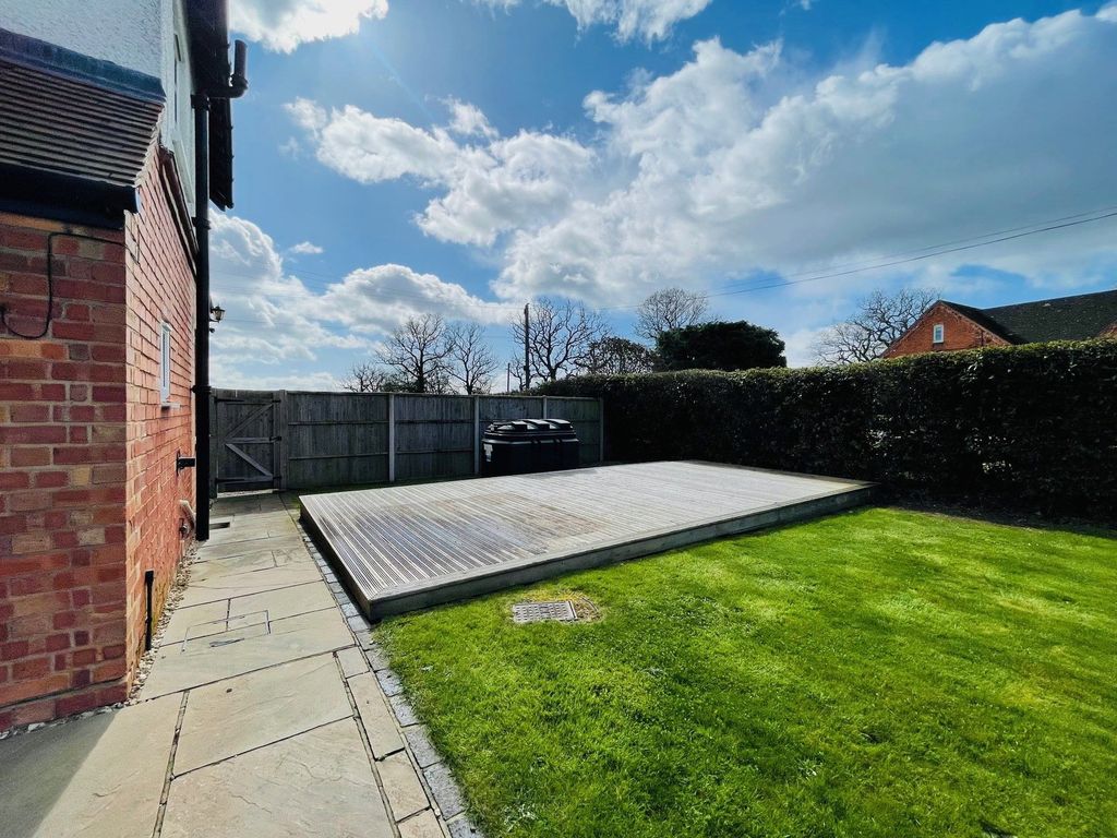 Additional image 19 of 3 bed semi-detached house to rentChance Lane, Malvern WR14