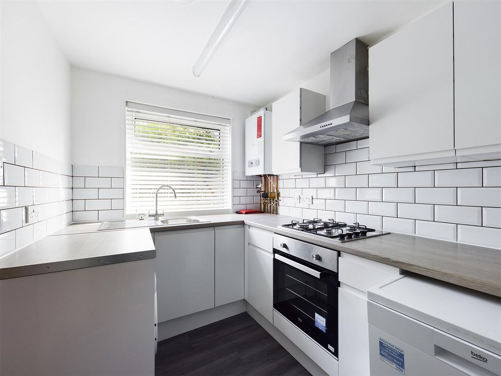 Additional image 2 of 6 bed shared accommodation to rentMafeking Road, Brighton BN2