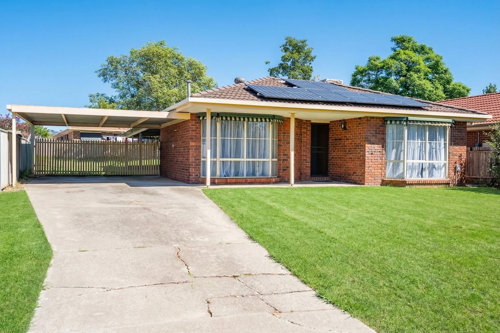 2 DELATITE COURT, Wodonga VIC 3690