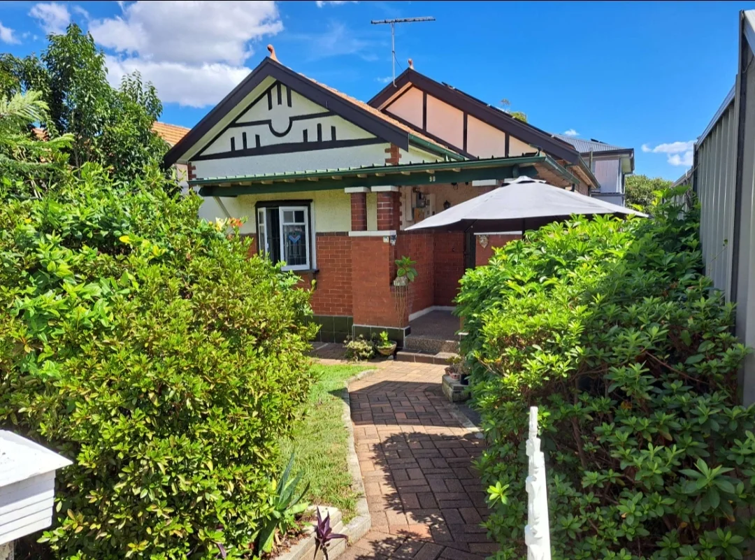 90 Chandos St, Ashfield NSW 2131