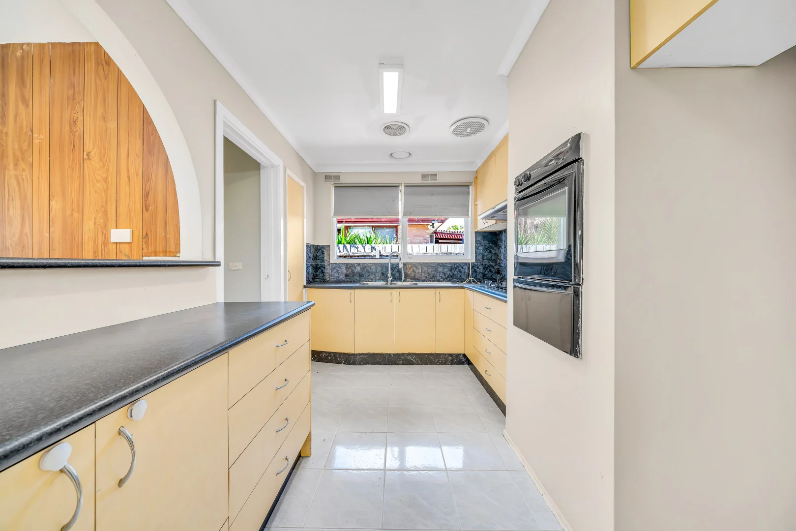 3 Vanessa Drive, Hampton Park VIC 3976 photo 5