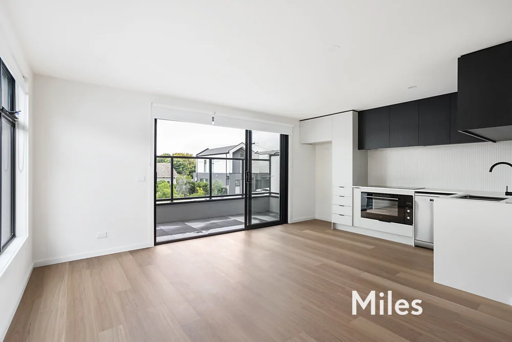 Additional image 5 of 2/23 Derna Street, Heidelberg West VIC 3081