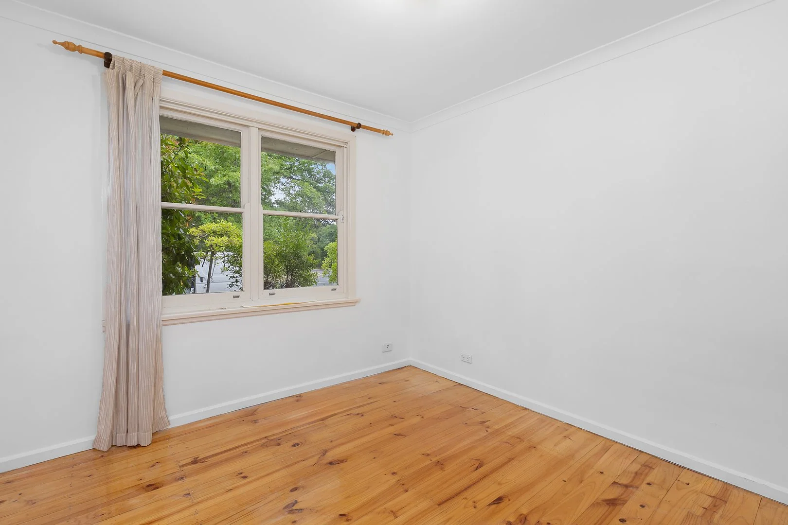Additional image 4 of 4 Carnegie Cres, Narrabundah ACT 2604