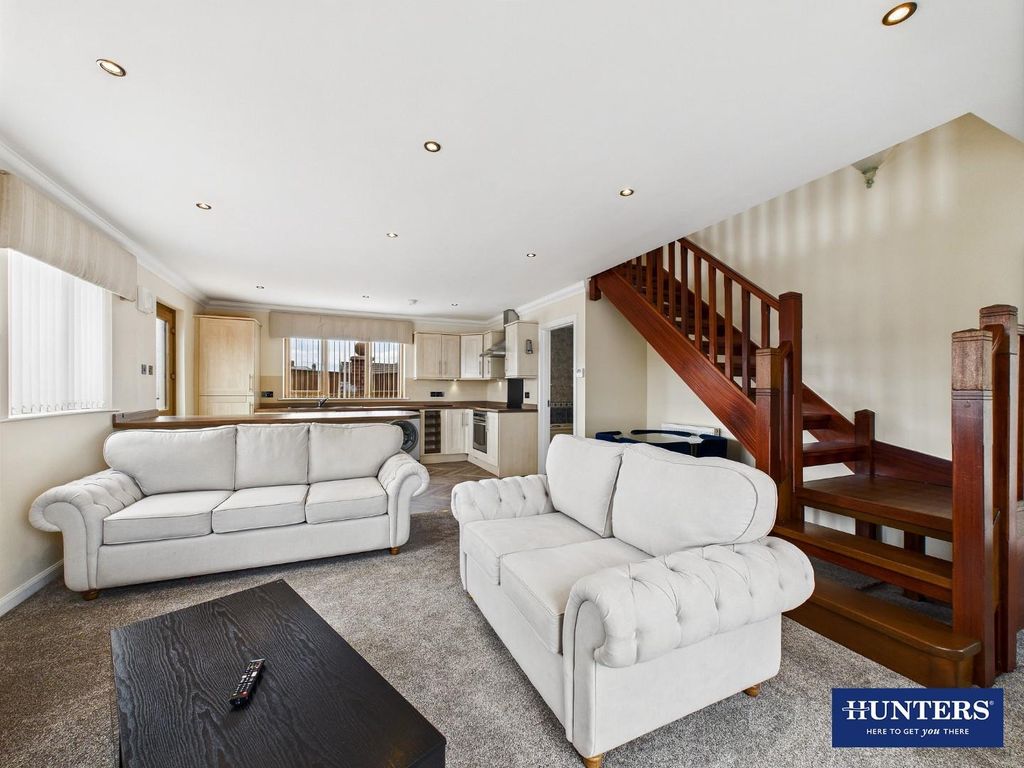 Additional image 2 of 3 bed detached bungalow to rentDunedin Place, Eastriggs DG12