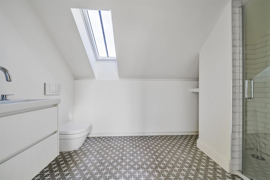 Additional image 9 of 3 bed barn conversion to rentDorking Road, Warnham, Horsham, West Sussex, 3 RH12