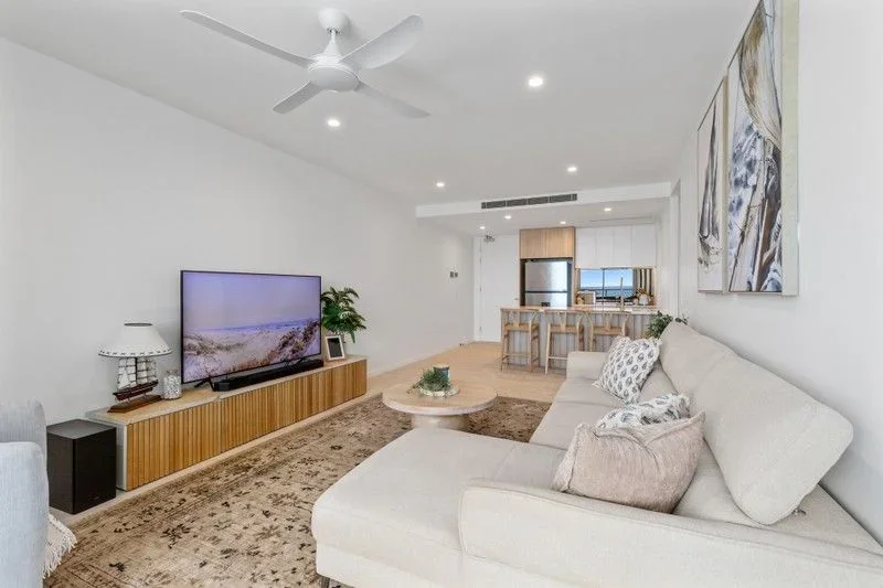 Additional image 3 of 303/1 Tenth Avenue, Palm Beach QLD 4221