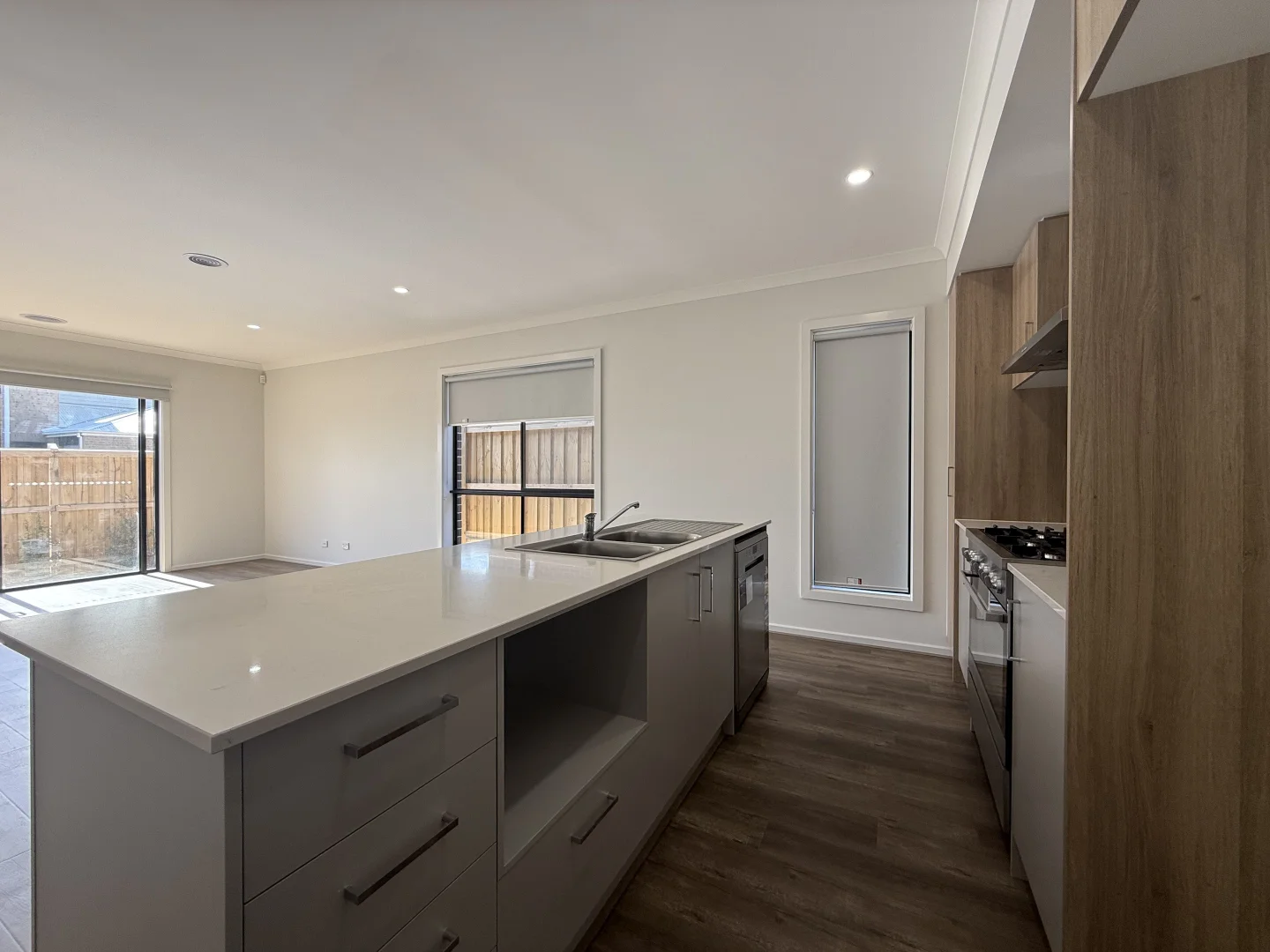 Additional image 5 of 8 Skyline Road, Fraser Rise VIC 3336