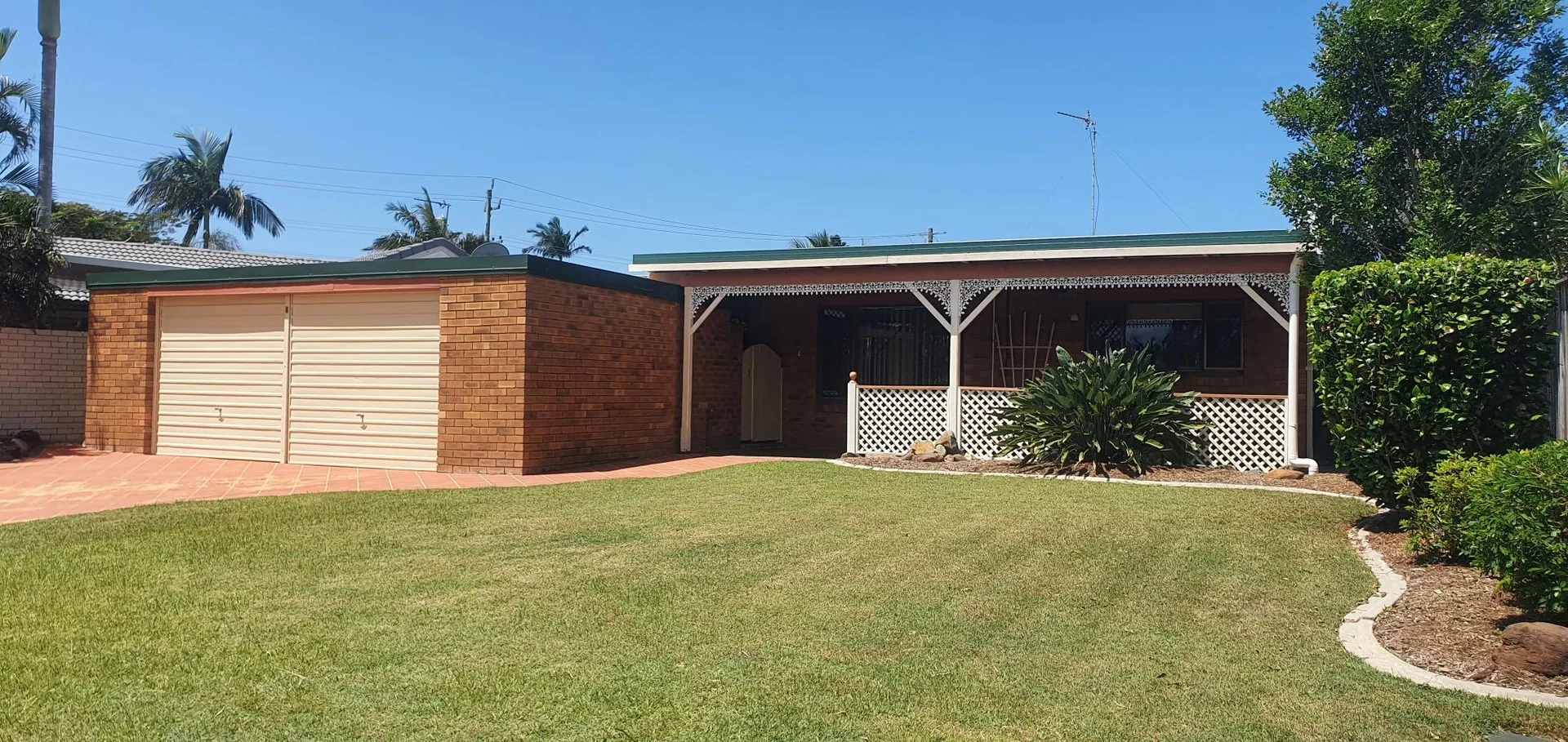4 Babbler Court, Burleigh Waters QLD 4220