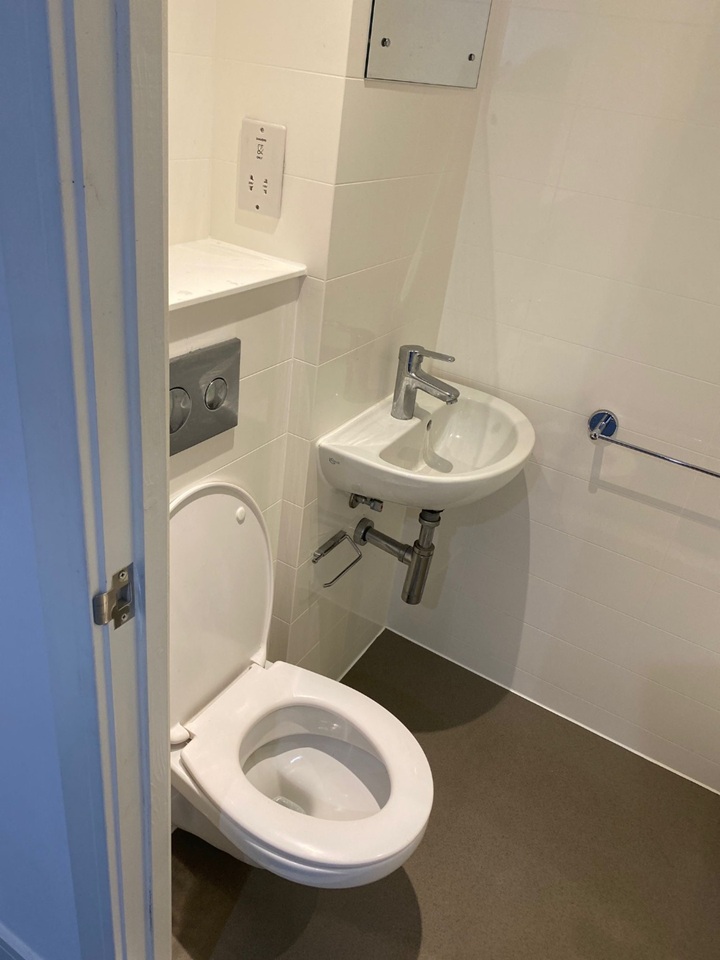 Studio Flat, Phoenix Place, BS16, N1 7GU photo 4