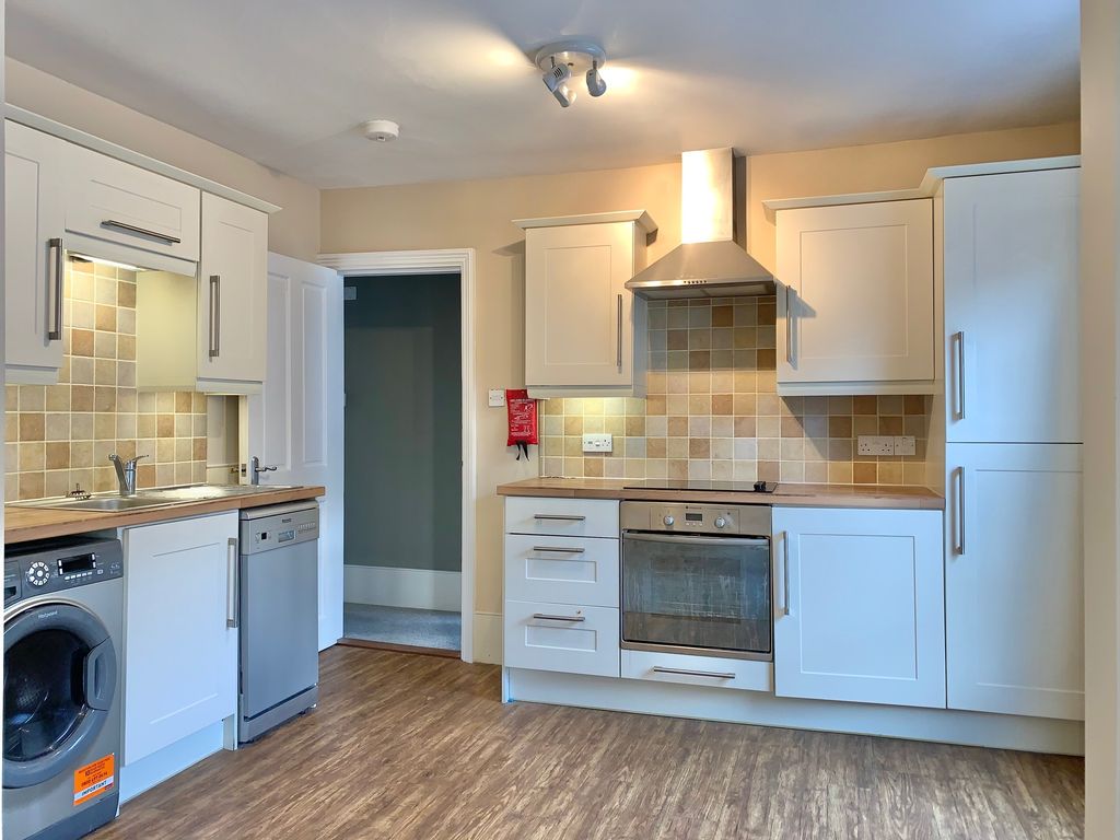Additional image 2 of 2 bed flat to rentA Abbeygate Street, Bury St. Edmunds IP33