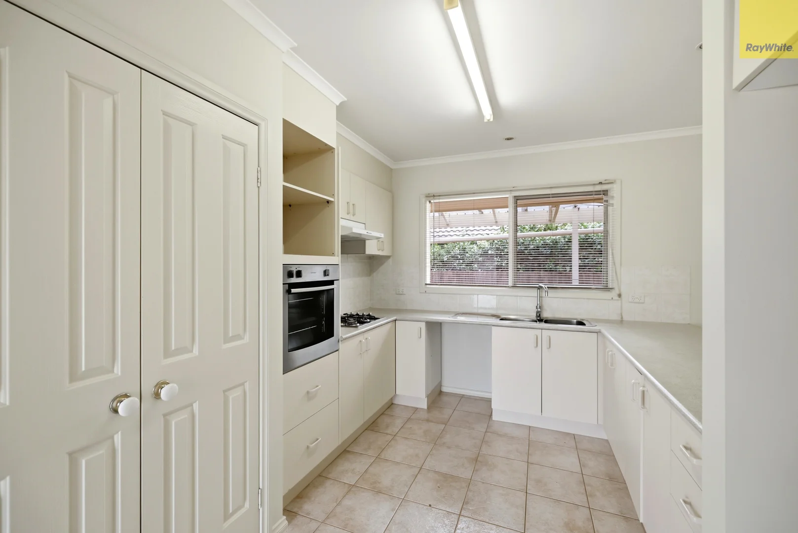 Additional image 3 of 10 Stanley Crescent, Brookfield VIC 3338
