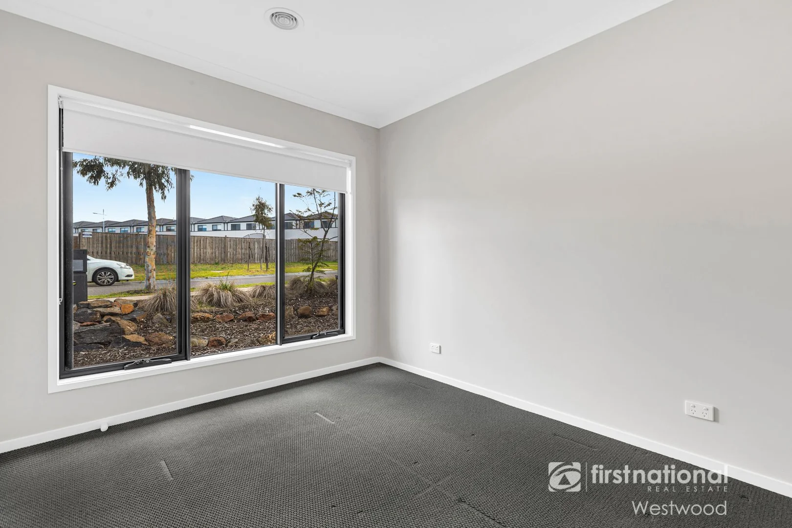 20 Eclair Street, Manor Lakes VIC 3024 photo 2