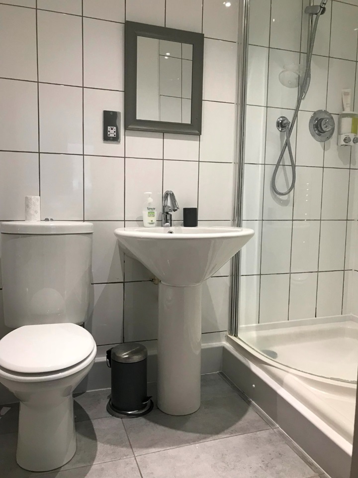 Additional image 3 of 2 Bed Flat, Concert Street, L1, N1 7GU