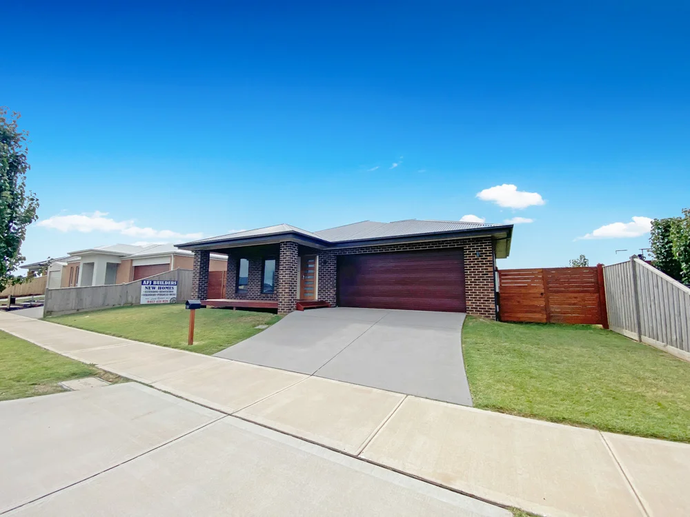 10 Cheltenham Drive, Warragul VIC 3820