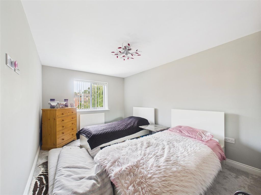 Additional image 16 of 4 bed detached house to rentThe Coachings, Ferriby Road, Hessle HU13