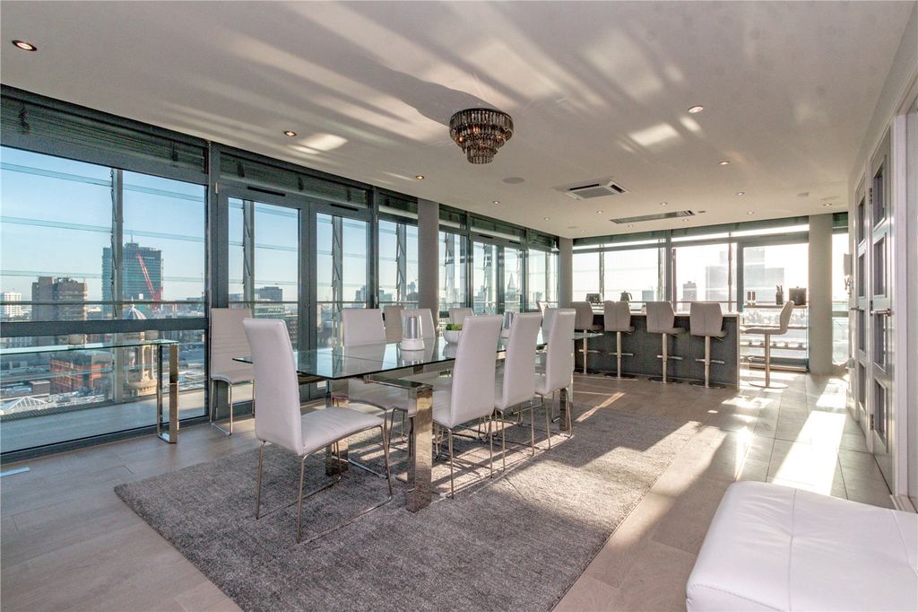 4 bed flat to rentNo. 1 Deansgate, Manchester M3
