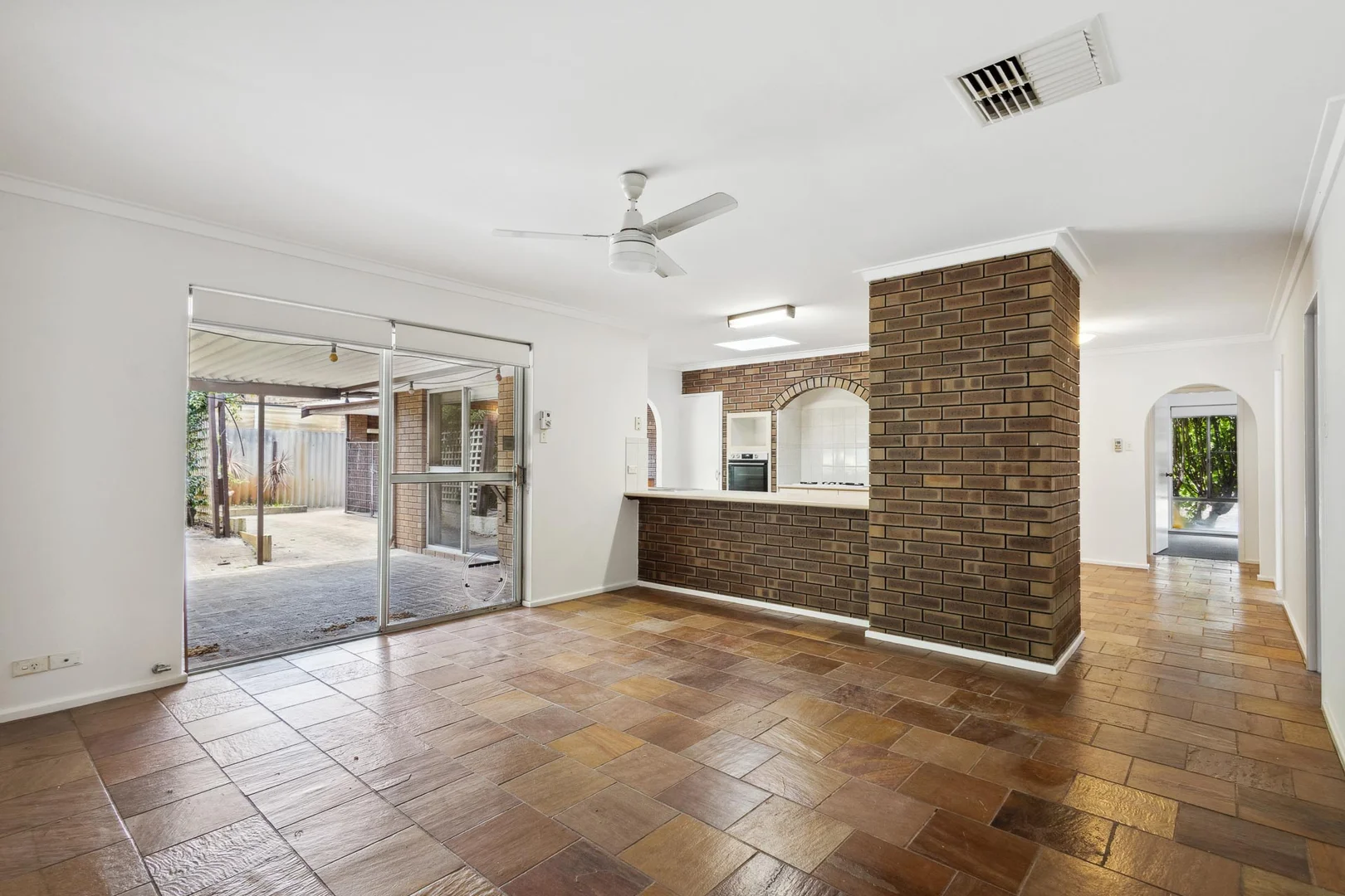 Additional image 3 of 13 Jefferies Way, Leeming WA 6149