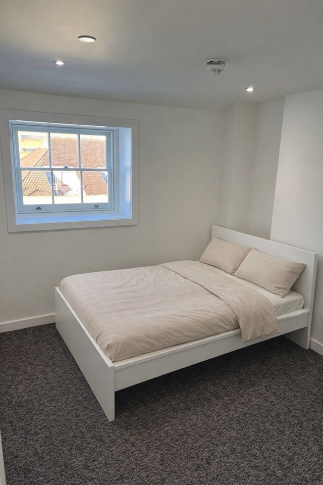 2 Bed Flat, Hampton Lane, BS6, N1 7GU photo 4