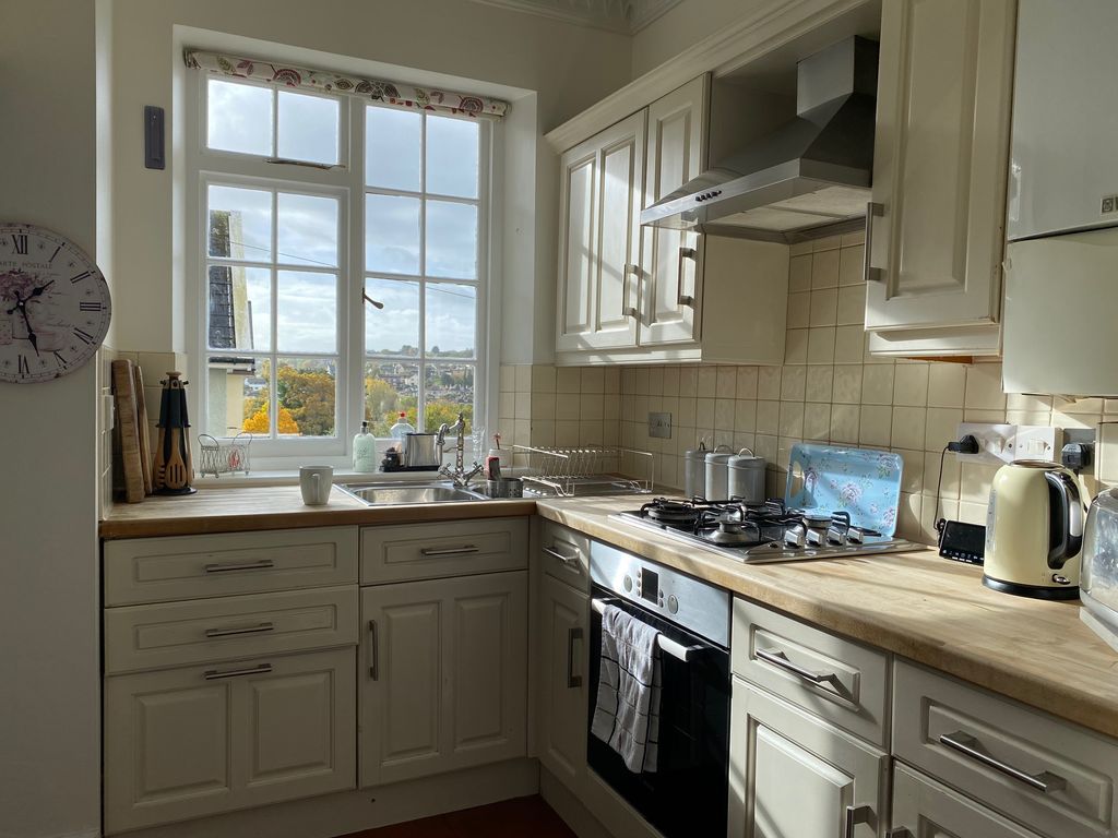 Additional image 2 of 2 bed flat to rentWoodhill Road, Bristol BS20