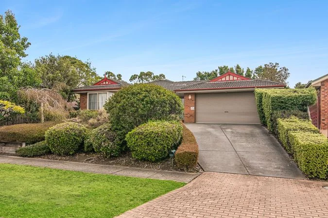 23 Caversham Dr, Mornington VIC 3931