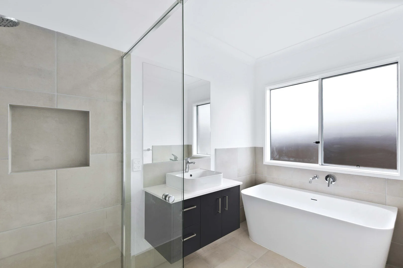 Additional image 10 of 31 Charmed Waters Court, Burrum Heads QLD 4659