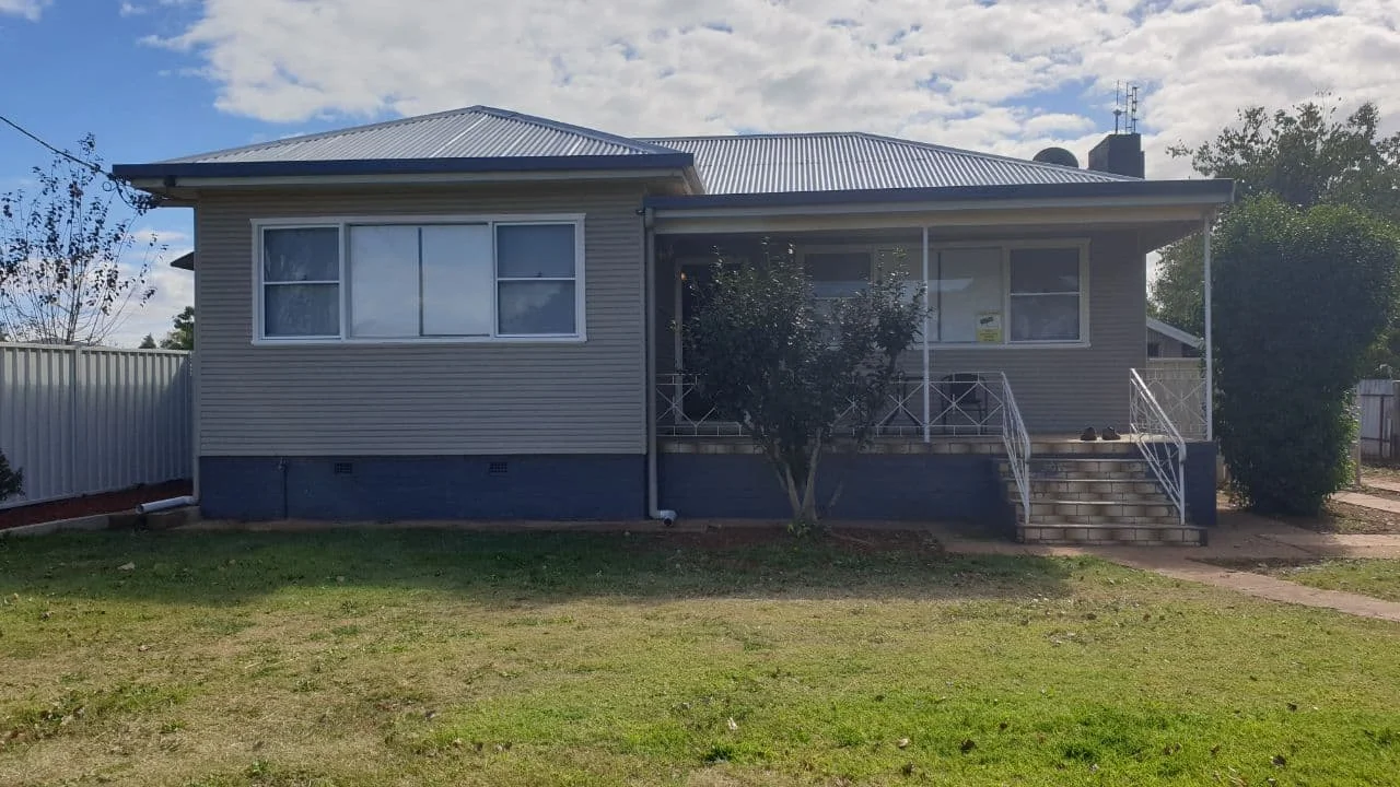 1/14 Hartigan Avenue, Parkes NSW 2870