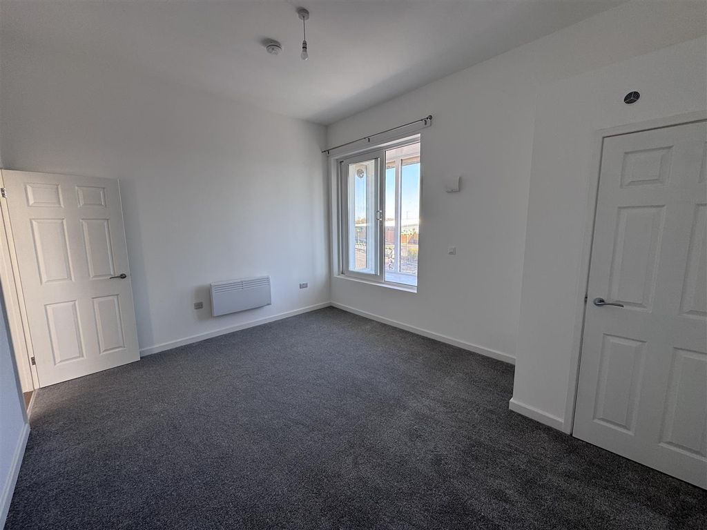 Additional image 7 of 2 bed flat to rentWoodstock Way, Caldicot NP26
