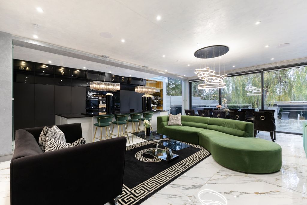 Additional image 3 of 5 bed detached house to rentWaggon Road, Barnet EN4