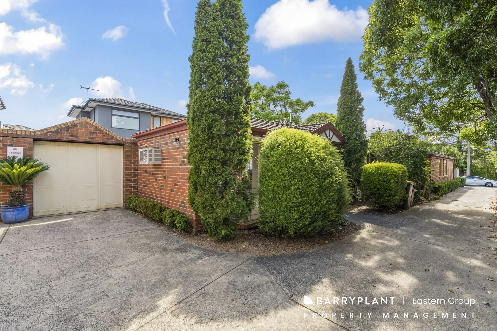 2/23 Simpsons Road, Box Hill VIC 3128