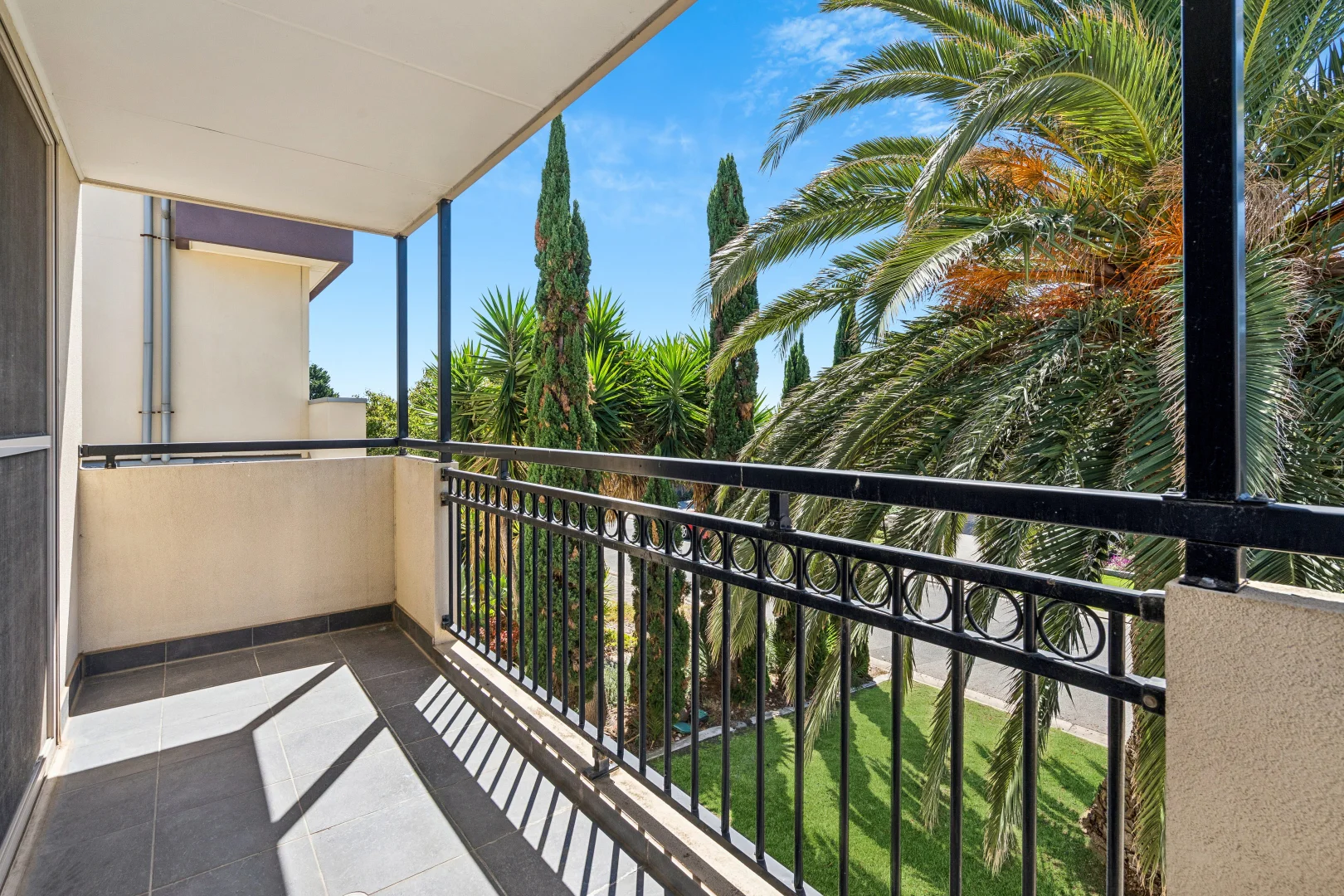 Additional image 2 of 5 Bluelake Court, Tennyson SA 5022