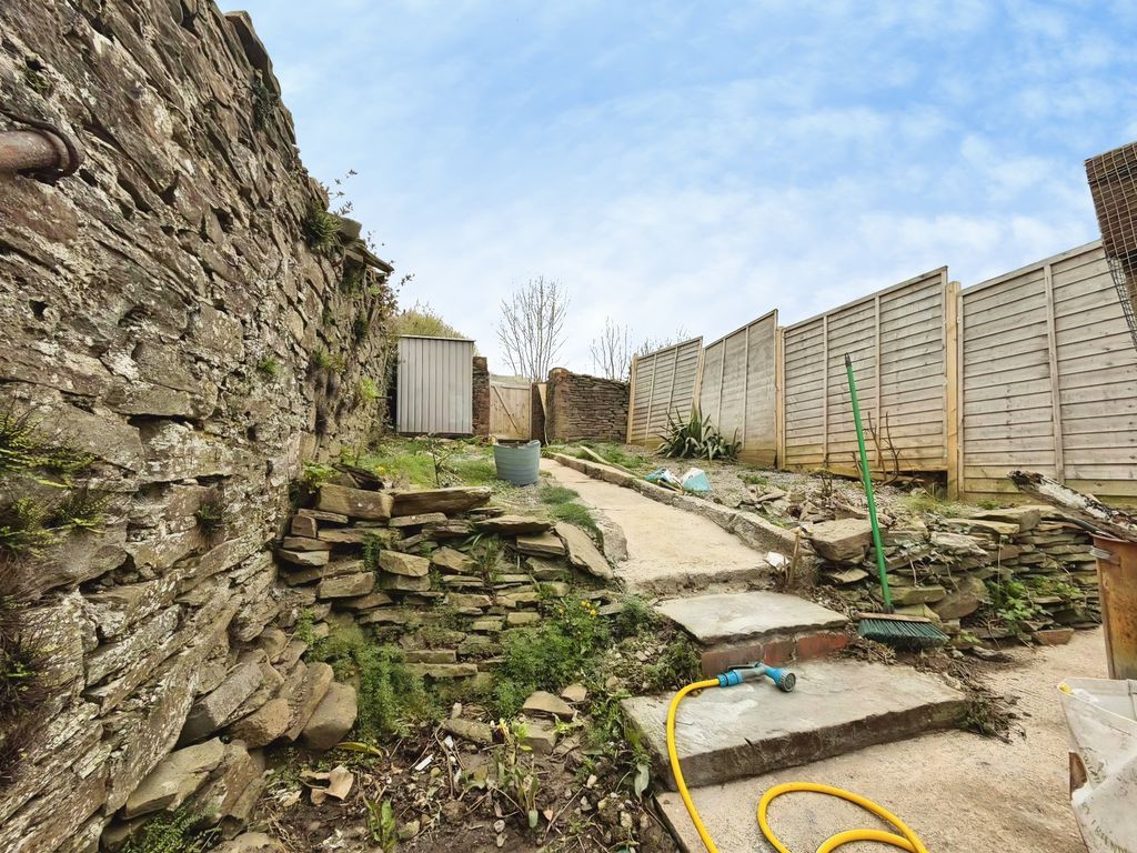Additional image 10 of 3 bed end terrace house to rentJames Terrace, Hengoed CF82