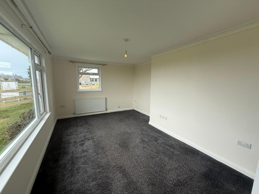 Additional image 2 of 3 bed bungalow to rentTy Croes LL63